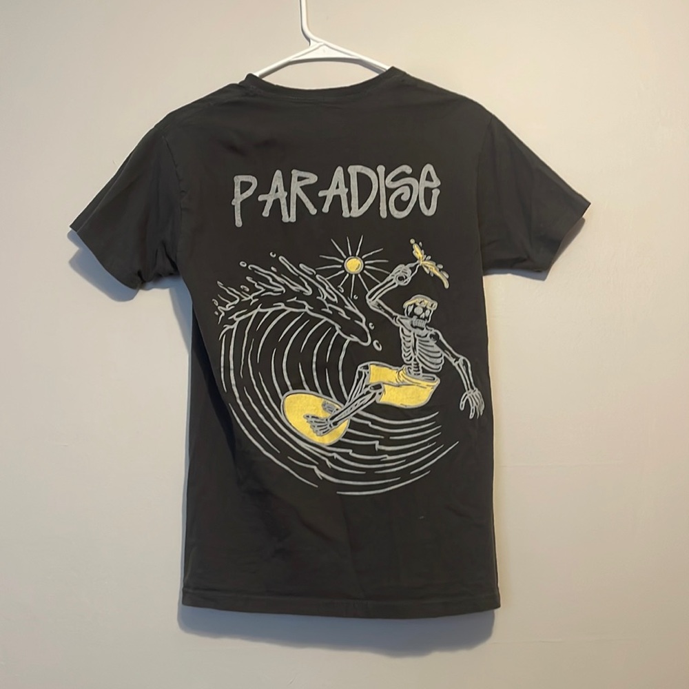 Surf style t-shirt